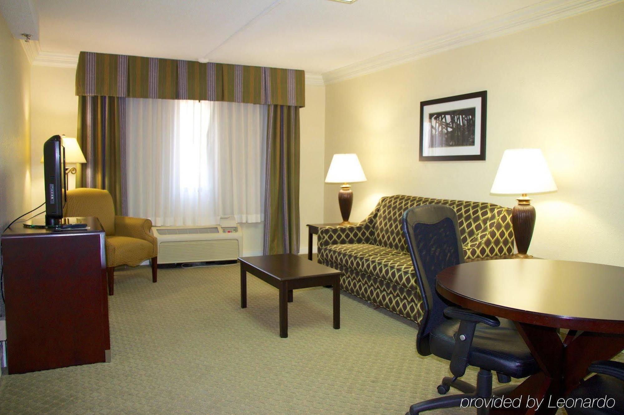 Holiday Inn Express Athens - University Area By Ihg Ngoại thất bức ảnh